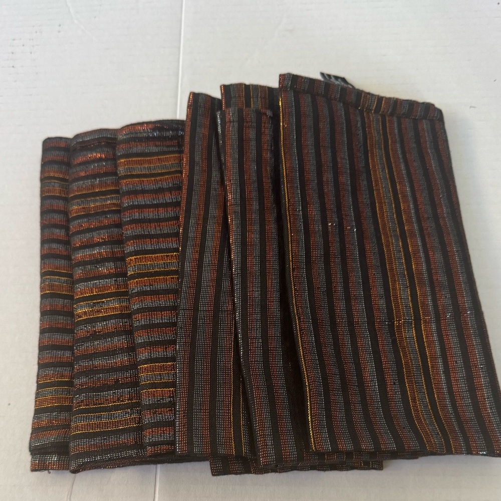 Max Studio Home Metallic Striped Napkins set of 8  stripes 18”x 18”